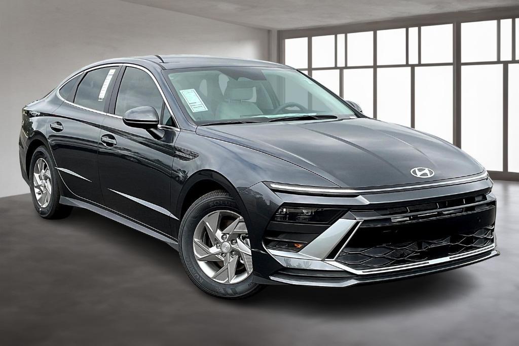 new 2025 Hyundai Sonata car, priced at $28,916