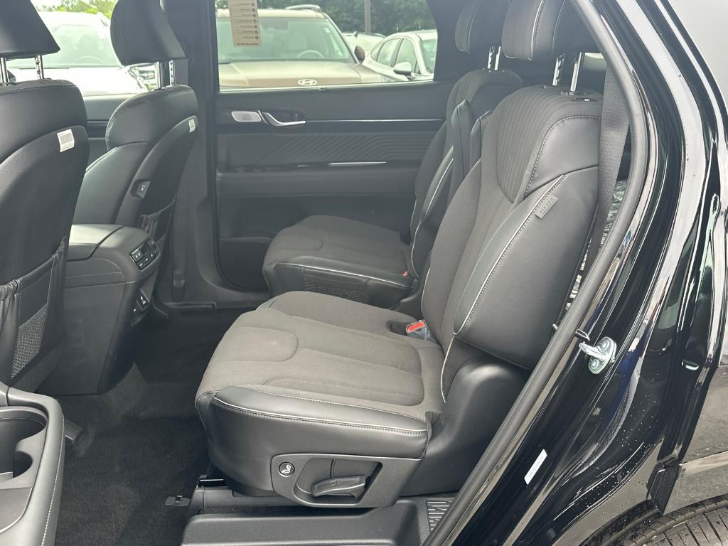 new 2025 Hyundai Palisade car, priced at $56,436
