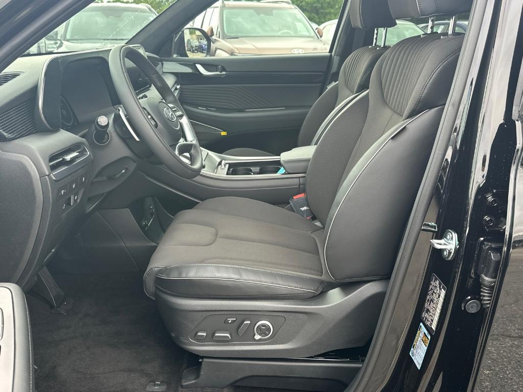 new 2025 Hyundai Palisade car, priced at $56,436