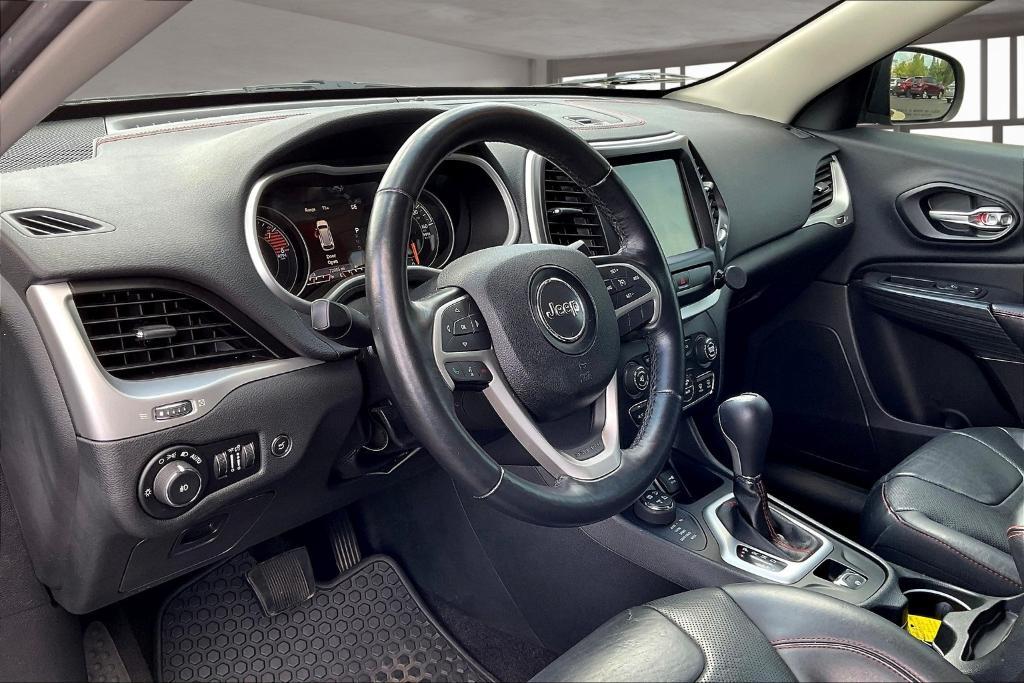 used 2016 Jeep Cherokee car, priced at $16,869