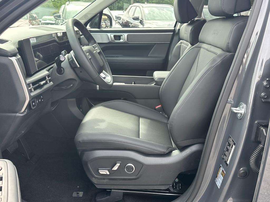 new 2025 Hyundai Santa Fe car, priced at $43,001