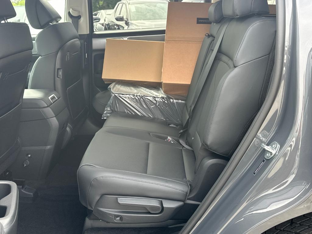 new 2025 Hyundai Santa Fe car, priced at $43,001