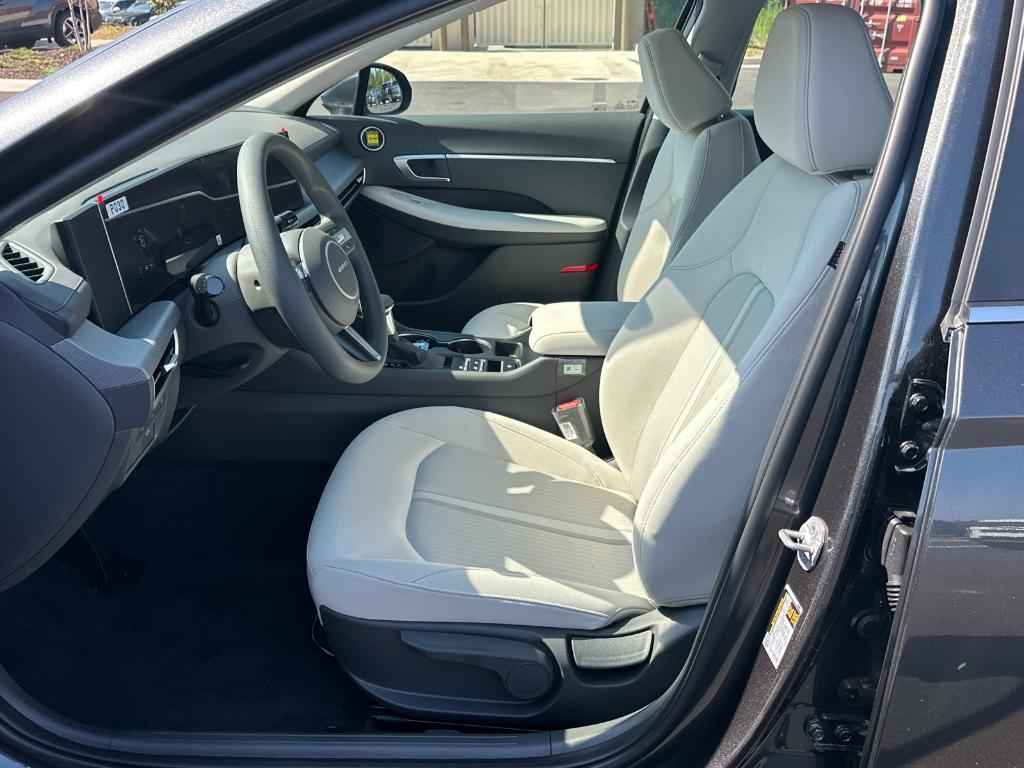 new 2025 Hyundai Sonata car, priced at $28,821