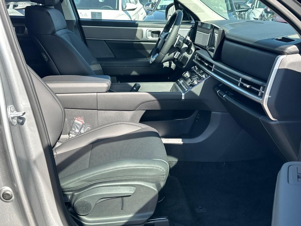 new 2025 Hyundai Santa Fe car, priced at $42,166