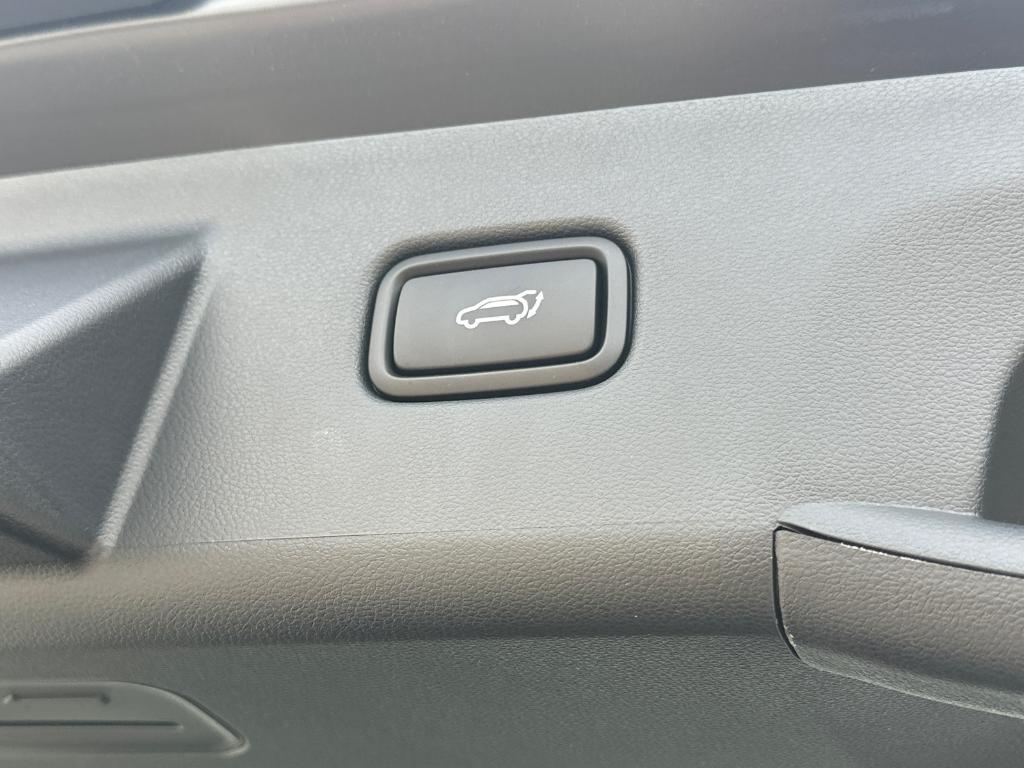 new 2025 Hyundai TUCSON Hybrid car, priced at $42,921