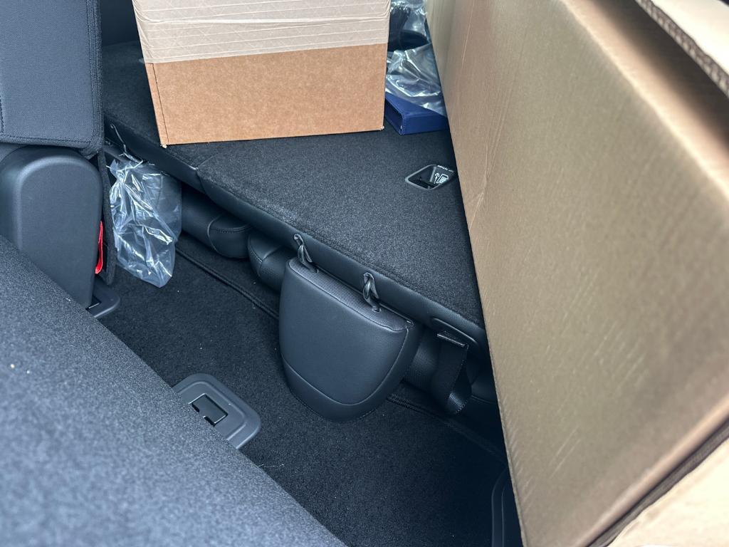 new 2025 Hyundai SANTA FE HEV car, priced at $45,651