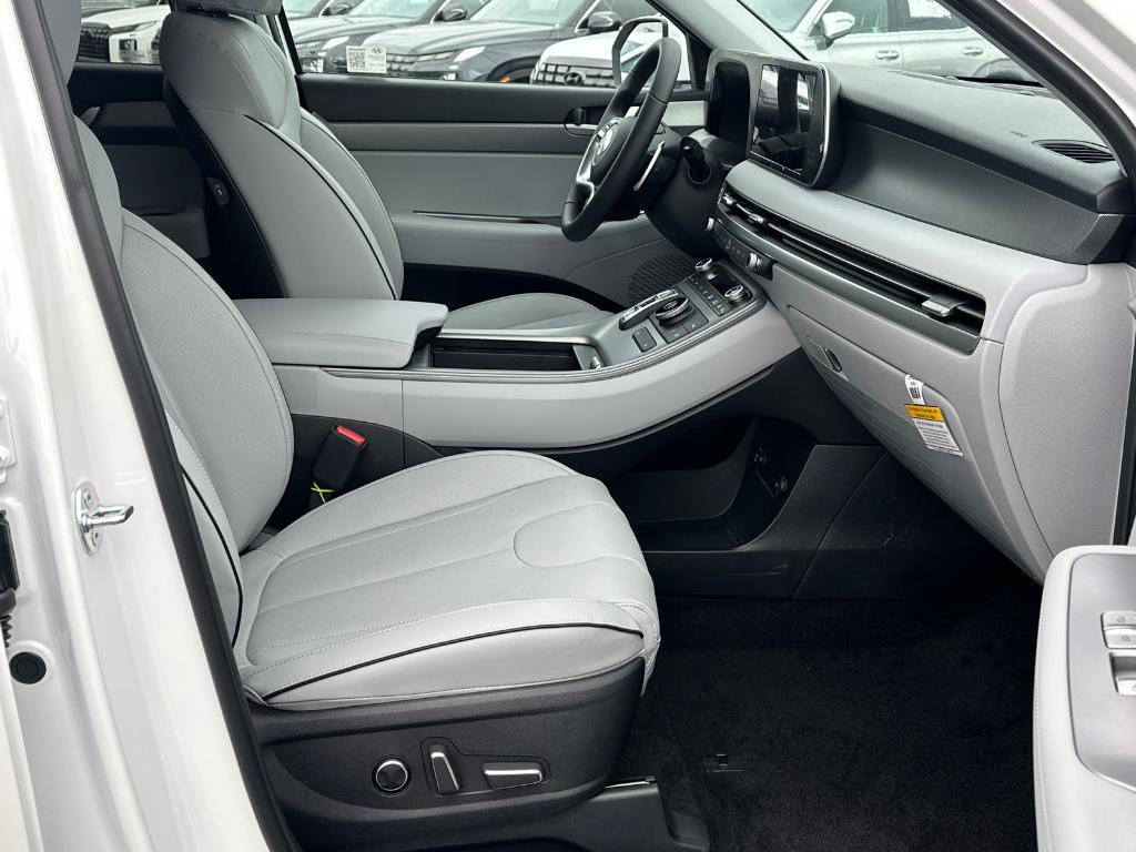 new 2025 Hyundai Palisade car, priced at $42,366