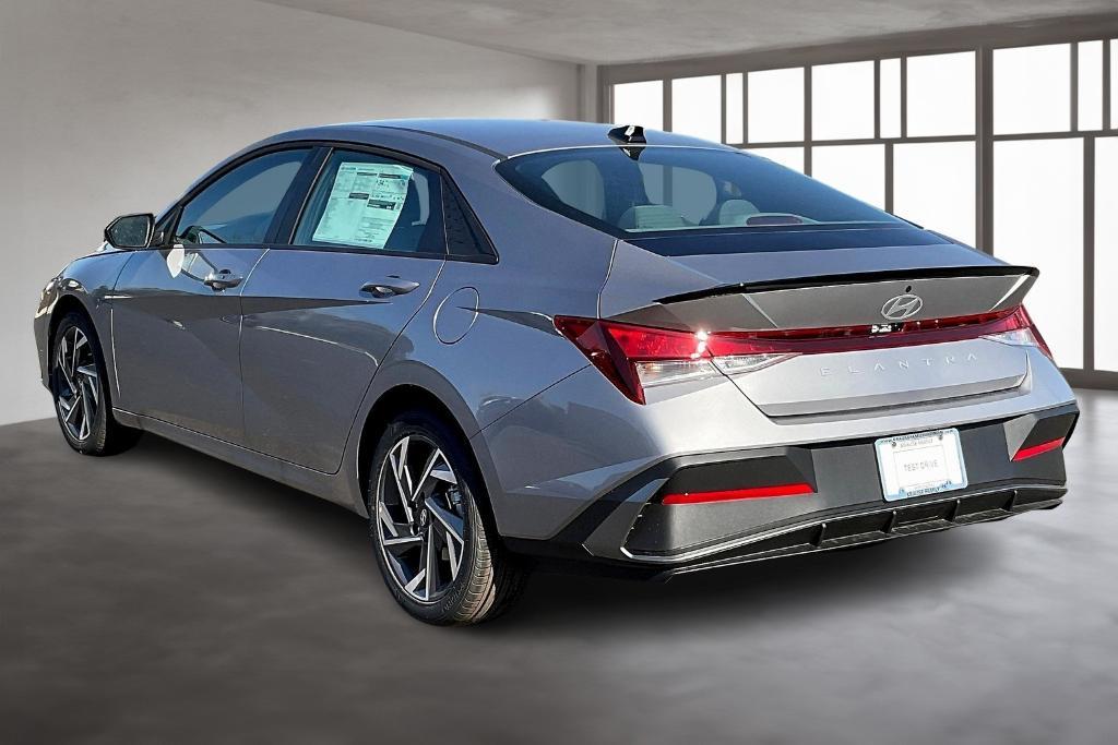 new 2025 Hyundai Elantra car, priced at $25,196