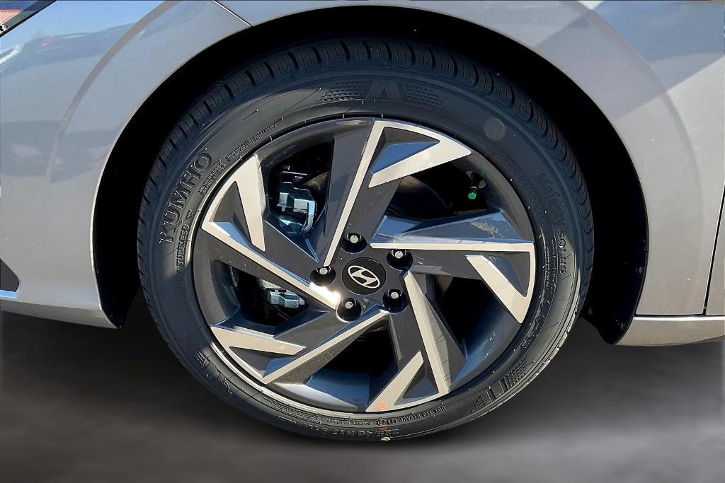 new 2025 Hyundai Elantra car, priced at $25,196