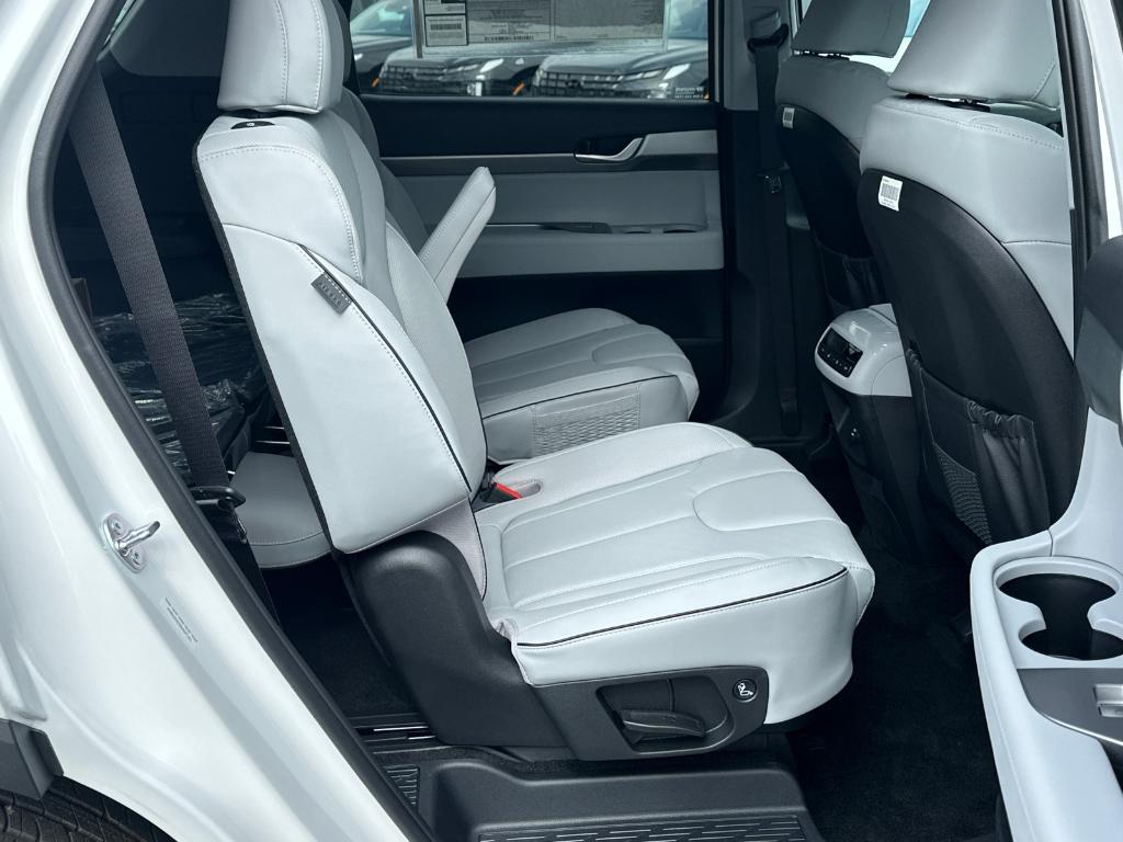 new 2025 Hyundai Palisade car, priced at $42,441