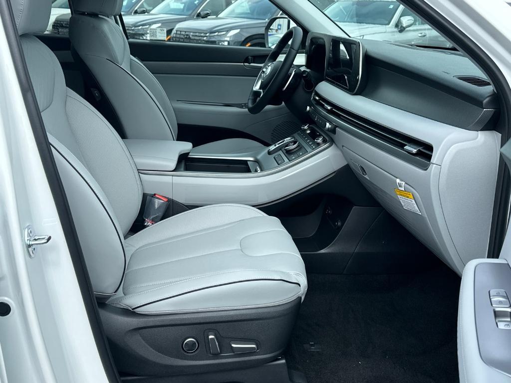 new 2025 Hyundai Palisade car, priced at $42,441