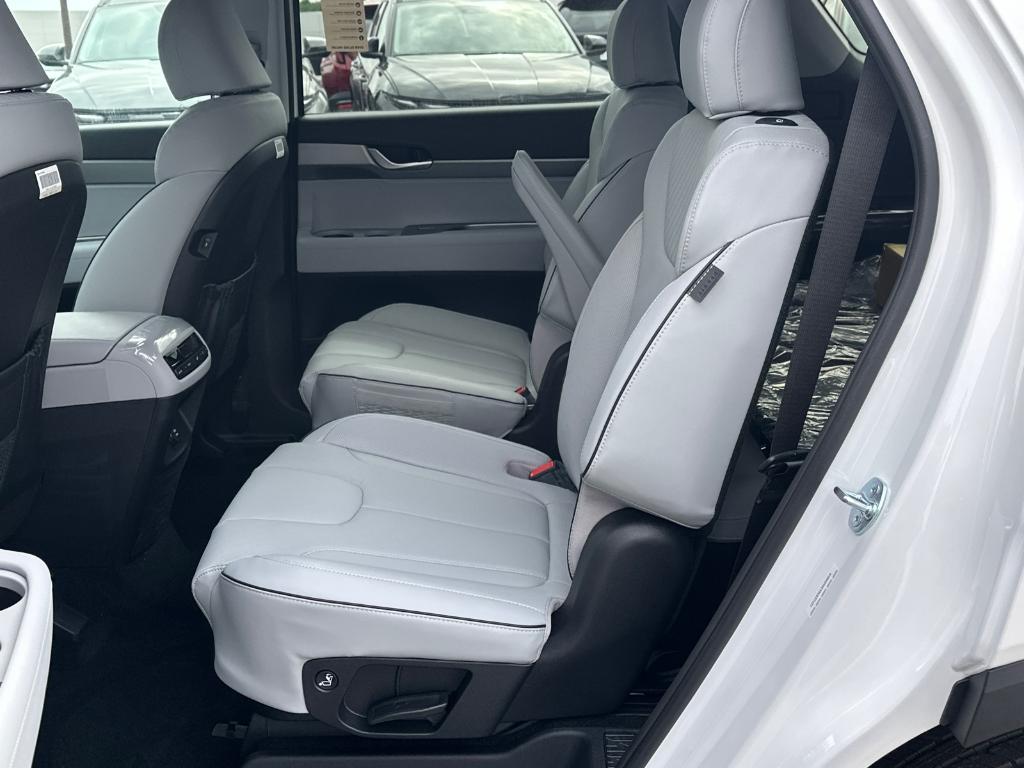 new 2025 Hyundai Palisade car, priced at $42,441