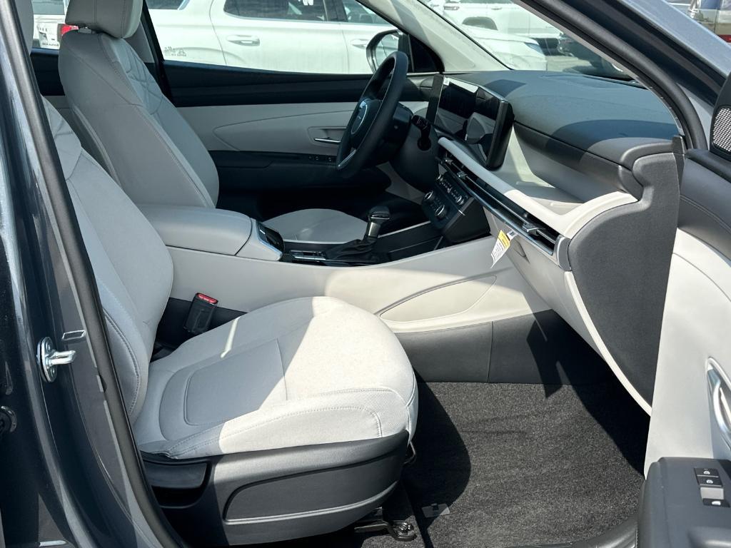 new 2025 Hyundai Tucson car, priced at $28,321