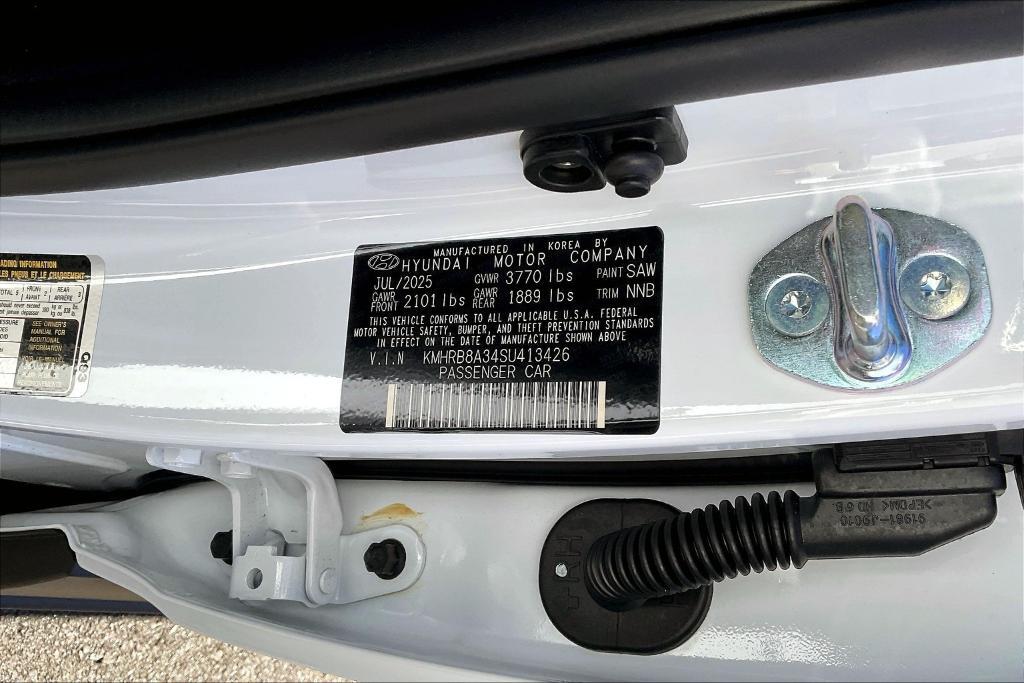 new 2025 Hyundai Venue car, priced at $22,086