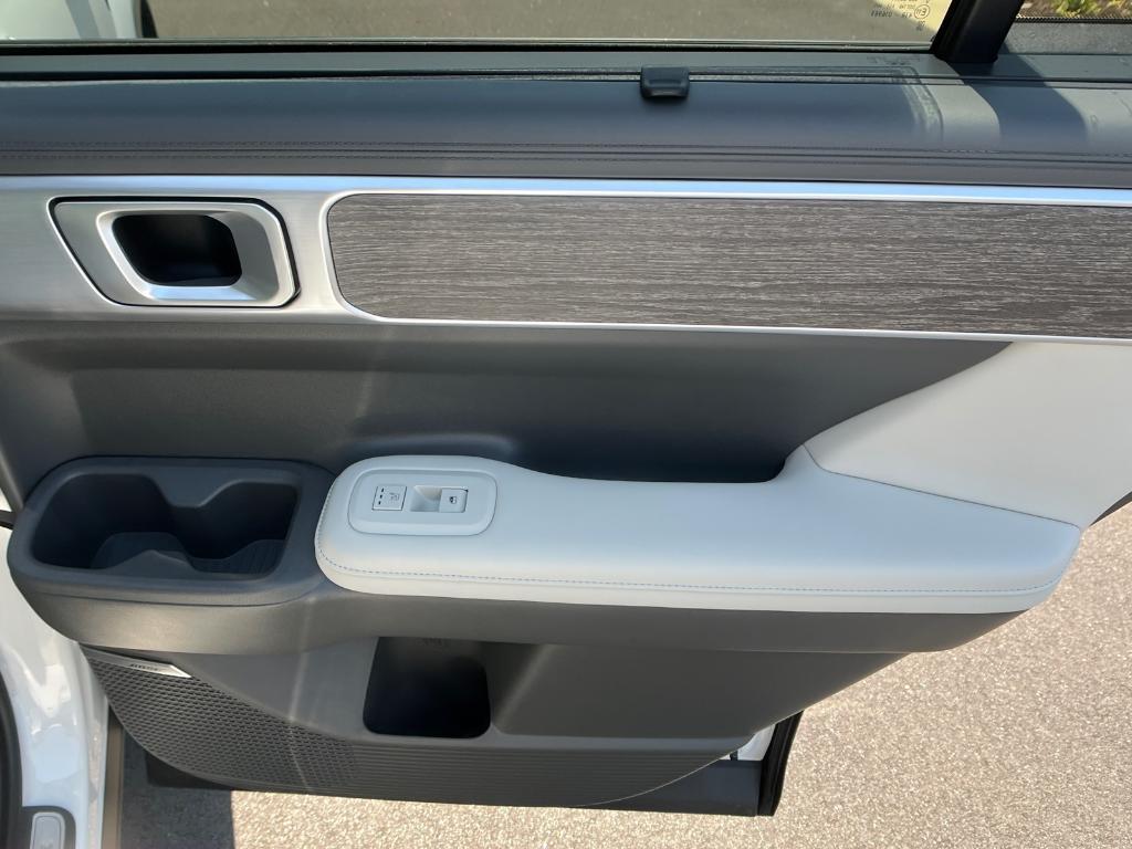 new 2025 Hyundai SANTA FE HEV car, priced at $51,575