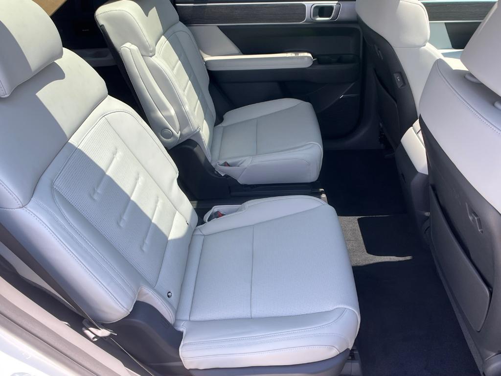 new 2025 Hyundai SANTA FE HEV car, priced at $51,575