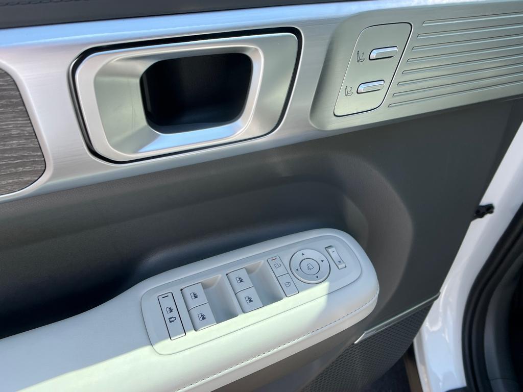 new 2025 Hyundai SANTA FE HEV car, priced at $51,575