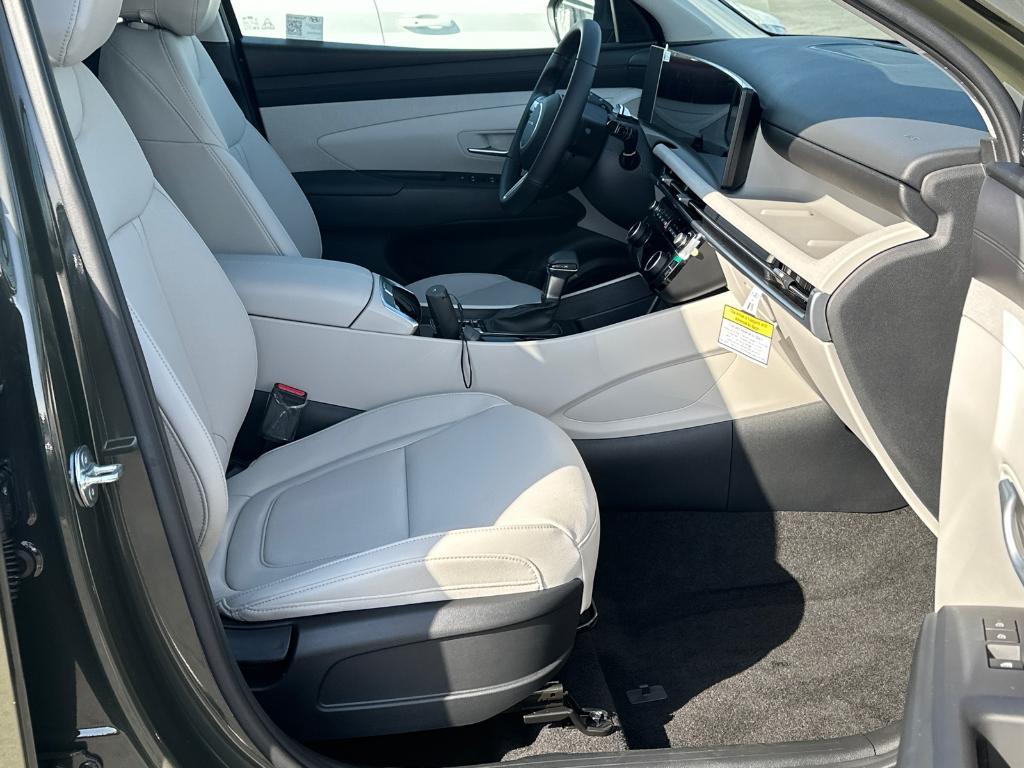 new 2025 Hyundai Tucson car, priced at $34,096