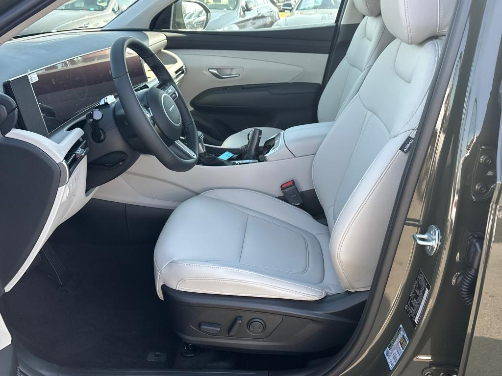 new 2025 Hyundai Tucson car, priced at $34,096