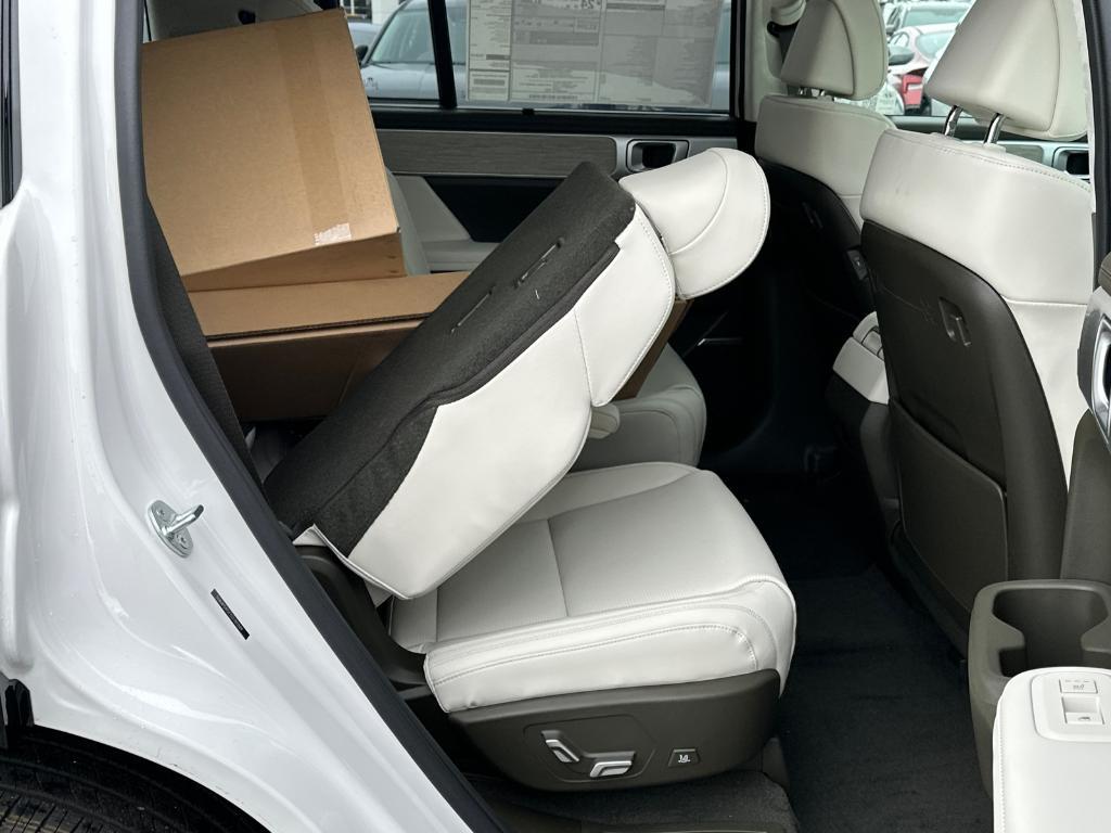 new 2025 Hyundai Santa Fe car, priced at $47,090