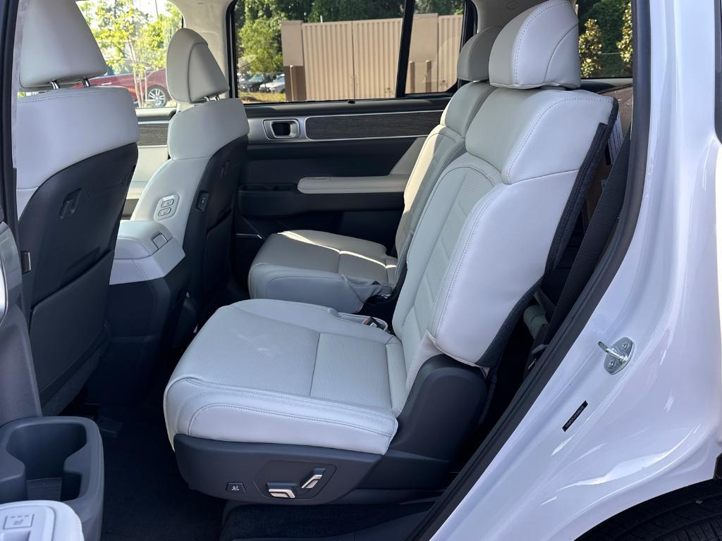 new 2025 Hyundai SANTA FE HEV car, priced at $51,575