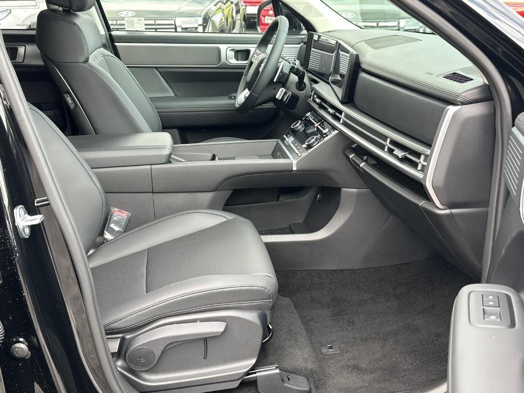 new 2025 Hyundai Santa Fe car, priced at $38,367