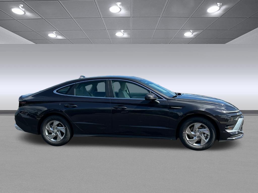 new 2025 Hyundai Sonata car, priced at $28,746