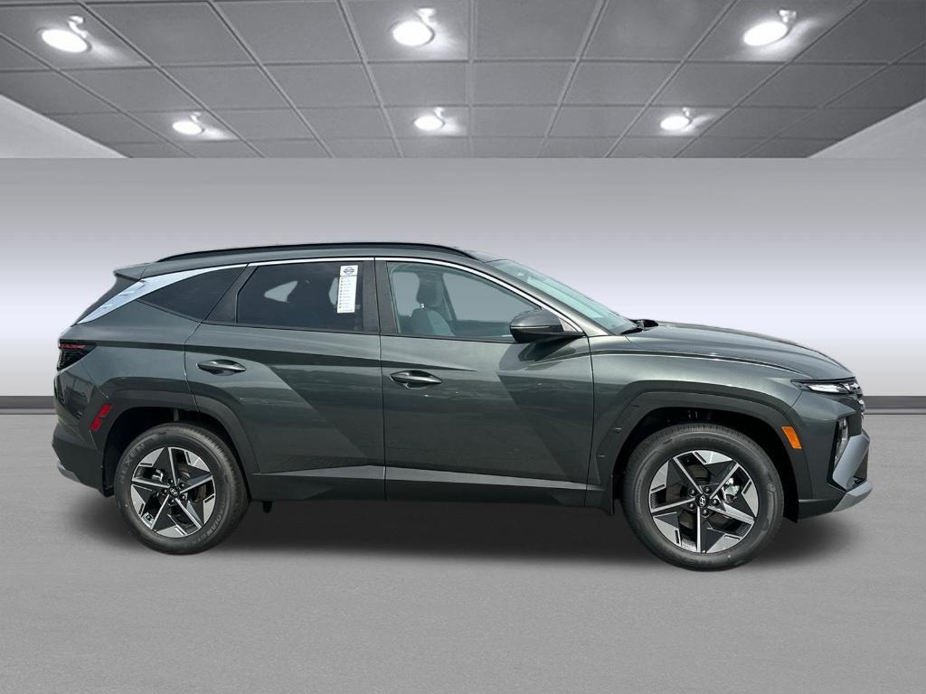 new 2025 Hyundai TUCSON Hybrid car, priced at $38,056
