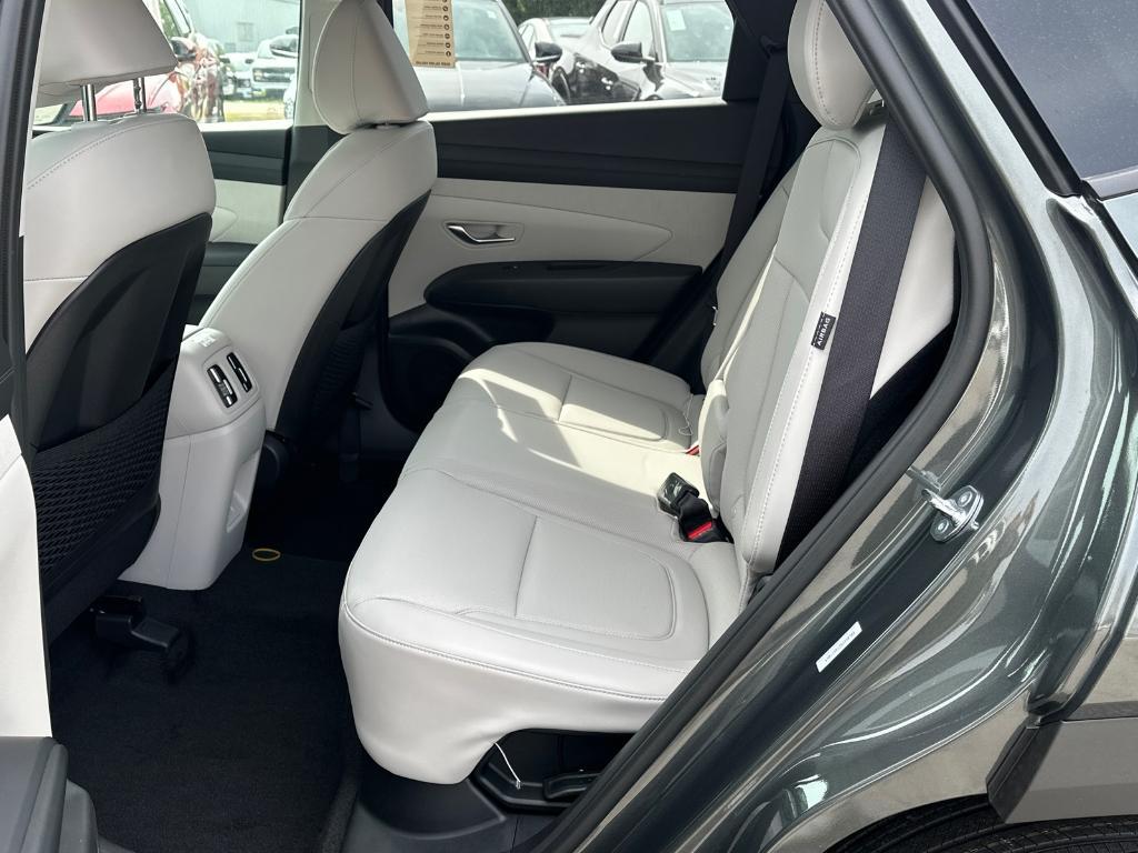 new 2025 Hyundai TUCSON Hybrid car, priced at $38,056