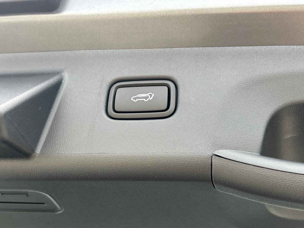 new 2025 Hyundai TUCSON Hybrid car, priced at $38,056