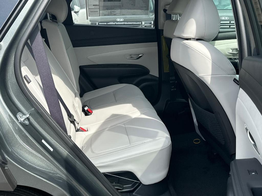 new 2025 Hyundai TUCSON Hybrid car, priced at $38,056