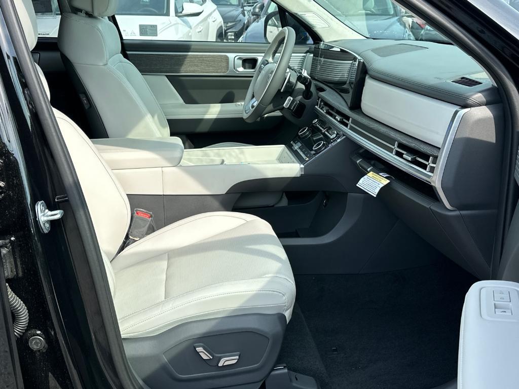 new 2025 Hyundai Santa Fe car, priced at $46,561