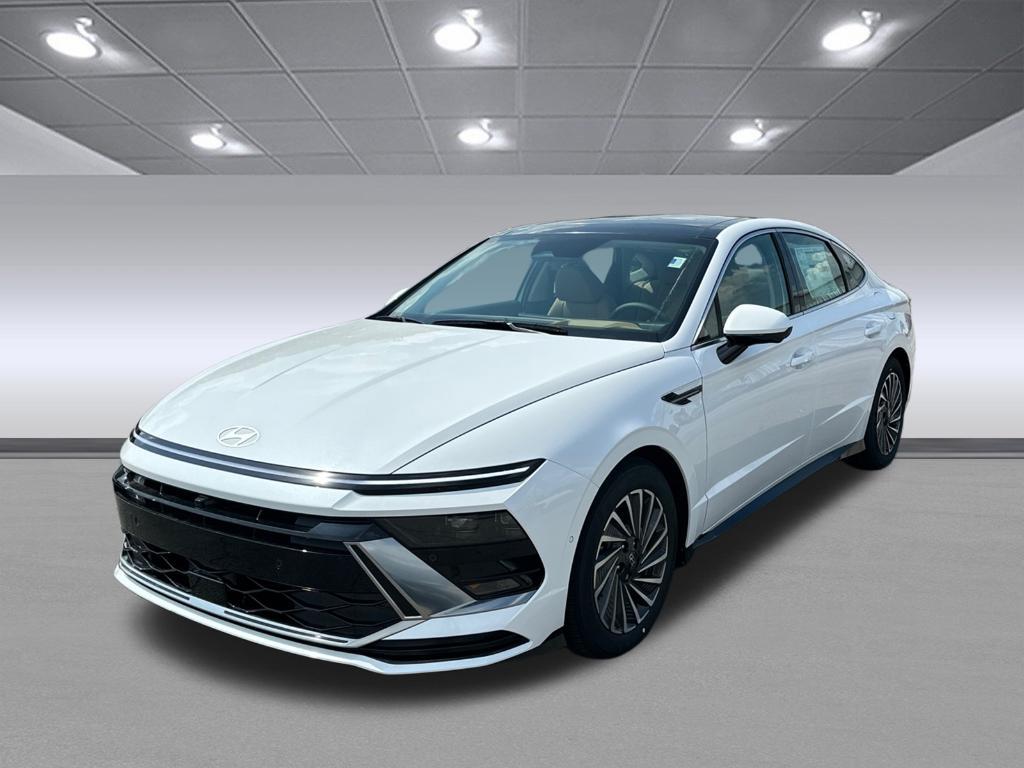 new 2025 Hyundai Sonata Hybrid car, priced at $39,611