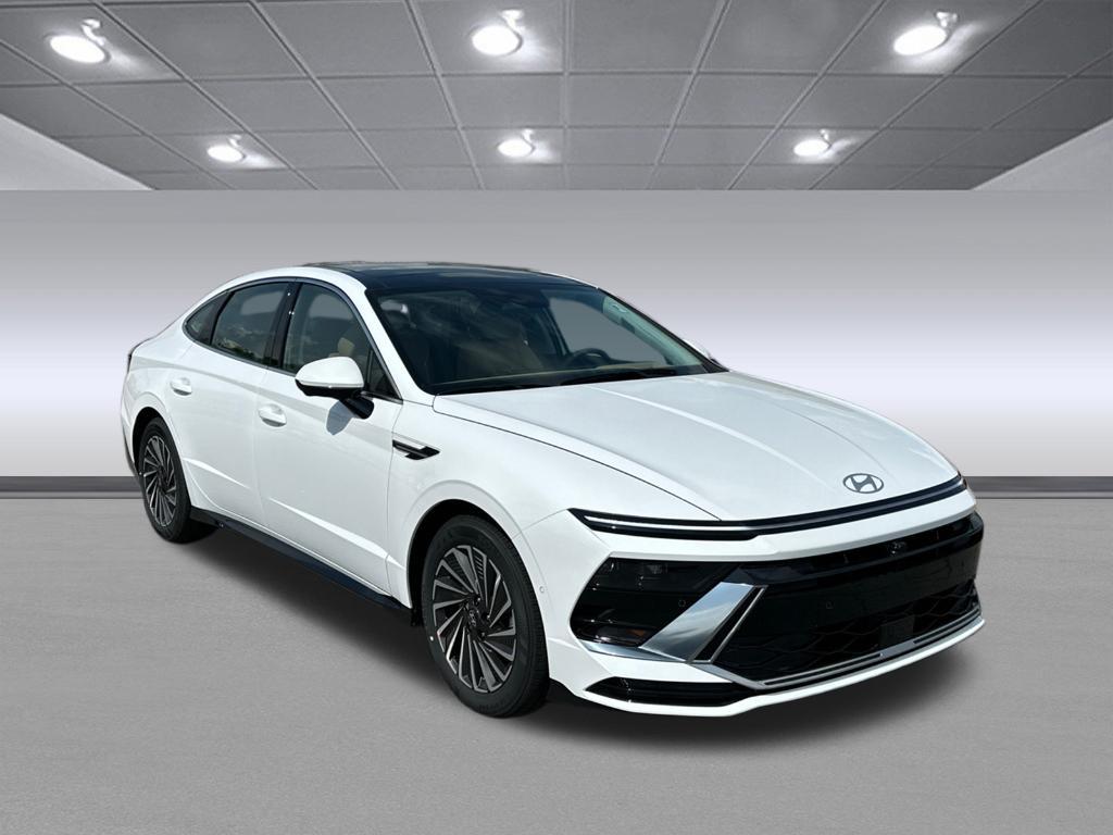 new 2025 Hyundai Sonata Hybrid car, priced at $39,611