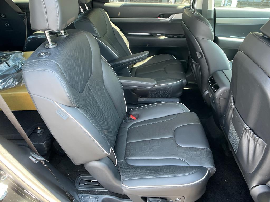 new 2025 Hyundai Palisade car, priced at $42,316