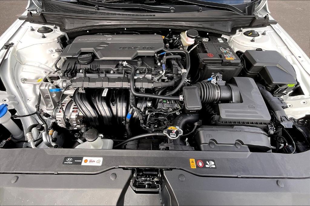new 2025 Hyundai Elantra car, priced at $25,696