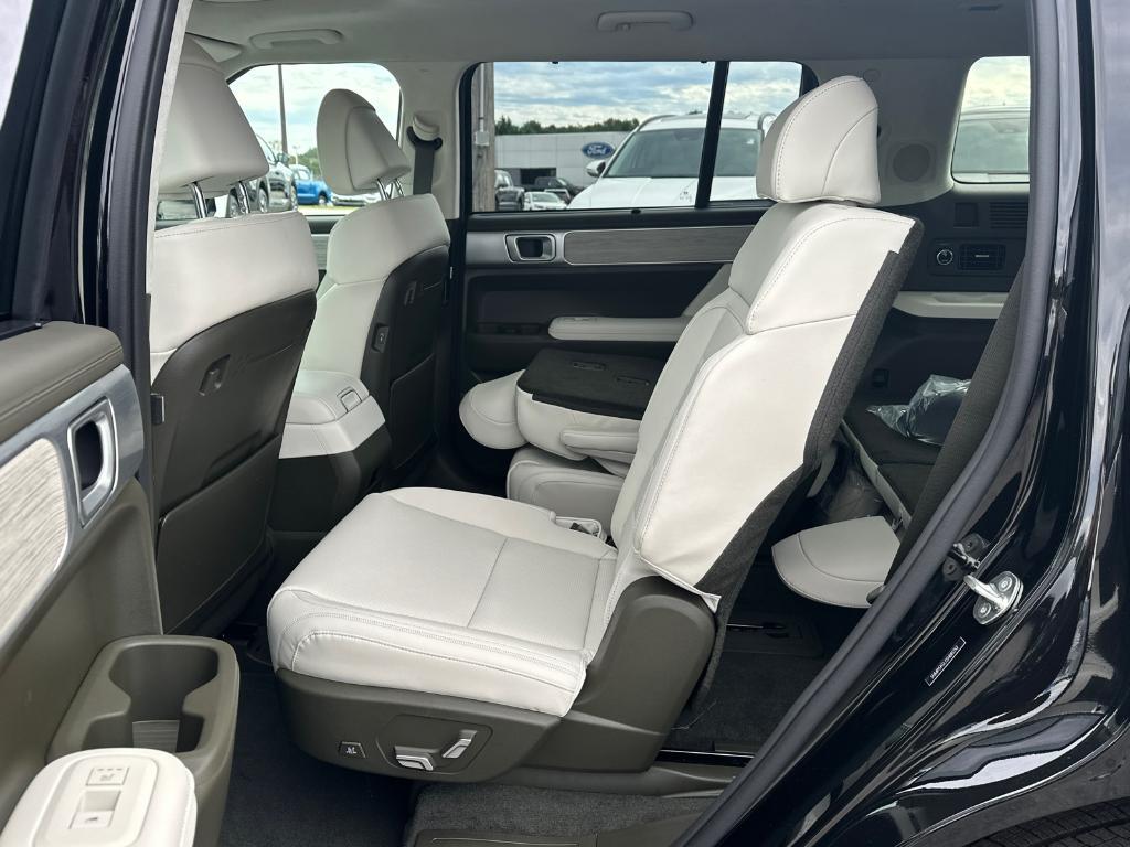 new 2025 Hyundai Santa Fe car, priced at $46,536