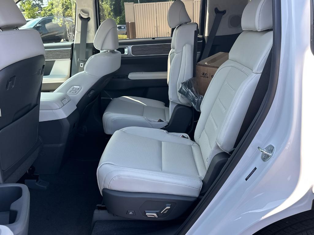 new 2025 Hyundai SANTA FE HEV car, priced at $51,575