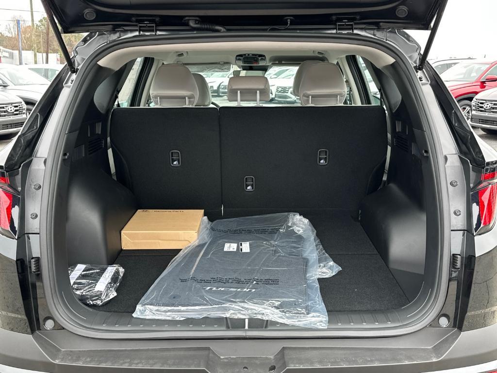 new 2025 Hyundai Tucson car, priced at $28,146