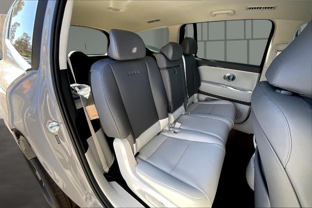 new 2026 Hyundai IONIQ 9 car, priced at $70,823