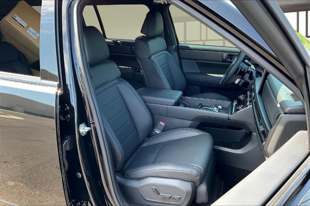 new 2025 Hyundai SANTA FE HEV car, priced at $49,365