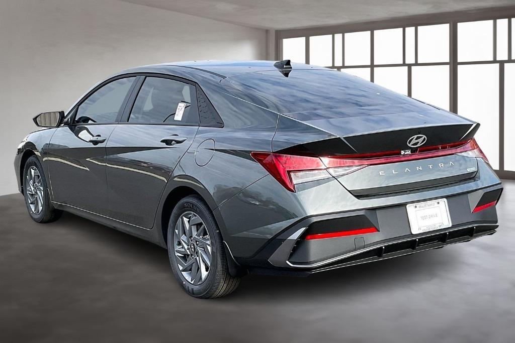 new 2026 Hyundai ELANTRA HEV car, priced at $28,403