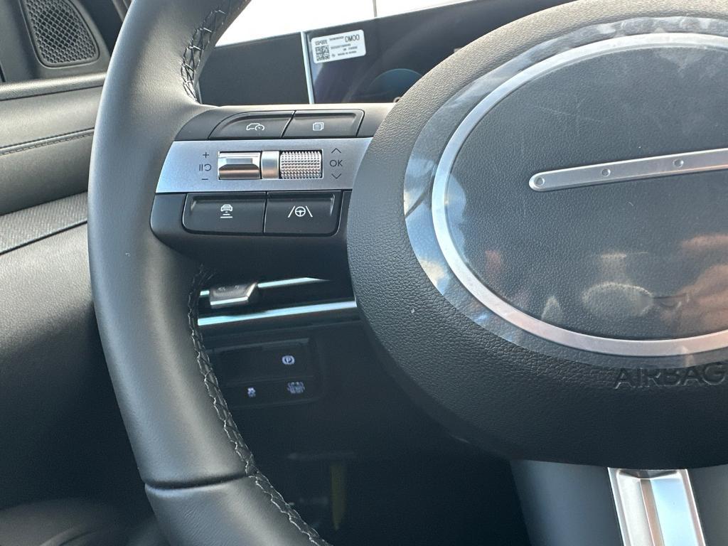 new 2025 Hyundai TUCSON Hybrid car, priced at $38,021
