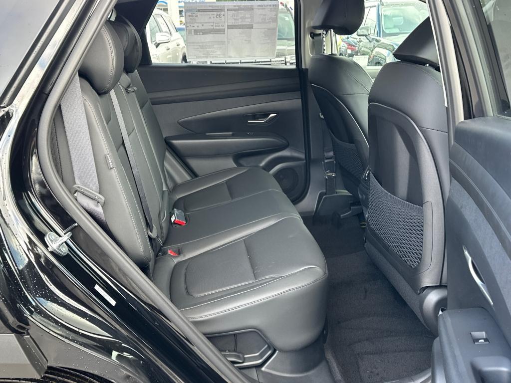 new 2025 Hyundai TUCSON Hybrid car, priced at $38,021