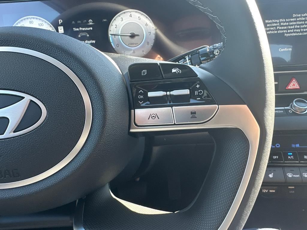 new 2025 Hyundai Elantra car, priced at $29,151