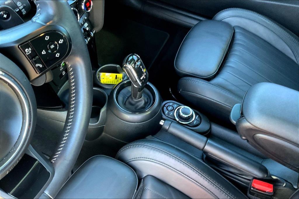 used 2023 MINI Hardtop car, priced at $25,989