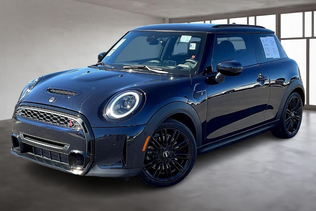 used 2023 MINI Hardtop car, priced at $25,989