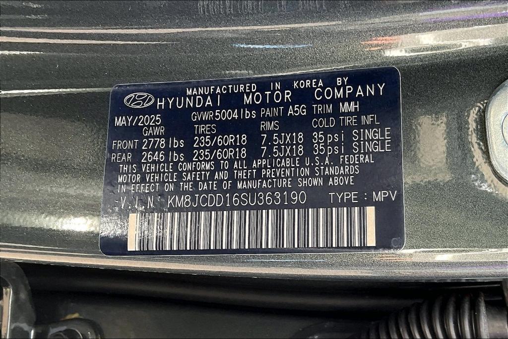 new 2025 Hyundai TUCSON Hybrid car, priced at $38,951