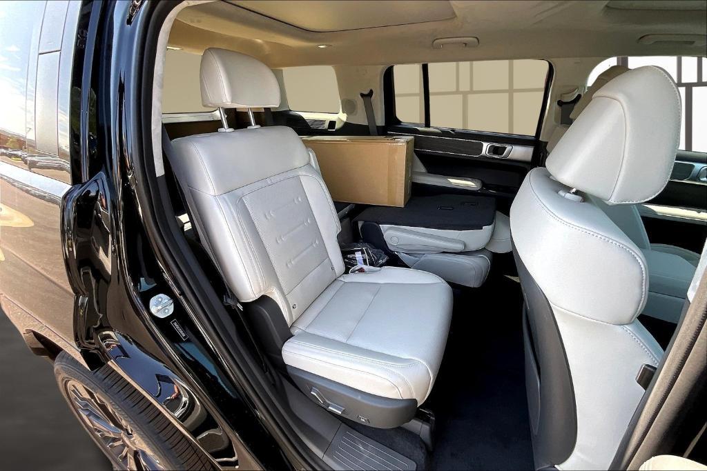 new 2025 Hyundai SANTA FE HEV car, priced at $50,075
