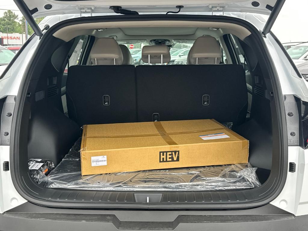 new 2025 Hyundai TUCSON Hybrid car, priced at $38,556